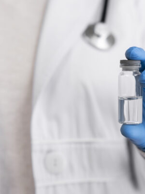 front-view-doctor-holding-vial Glutathione